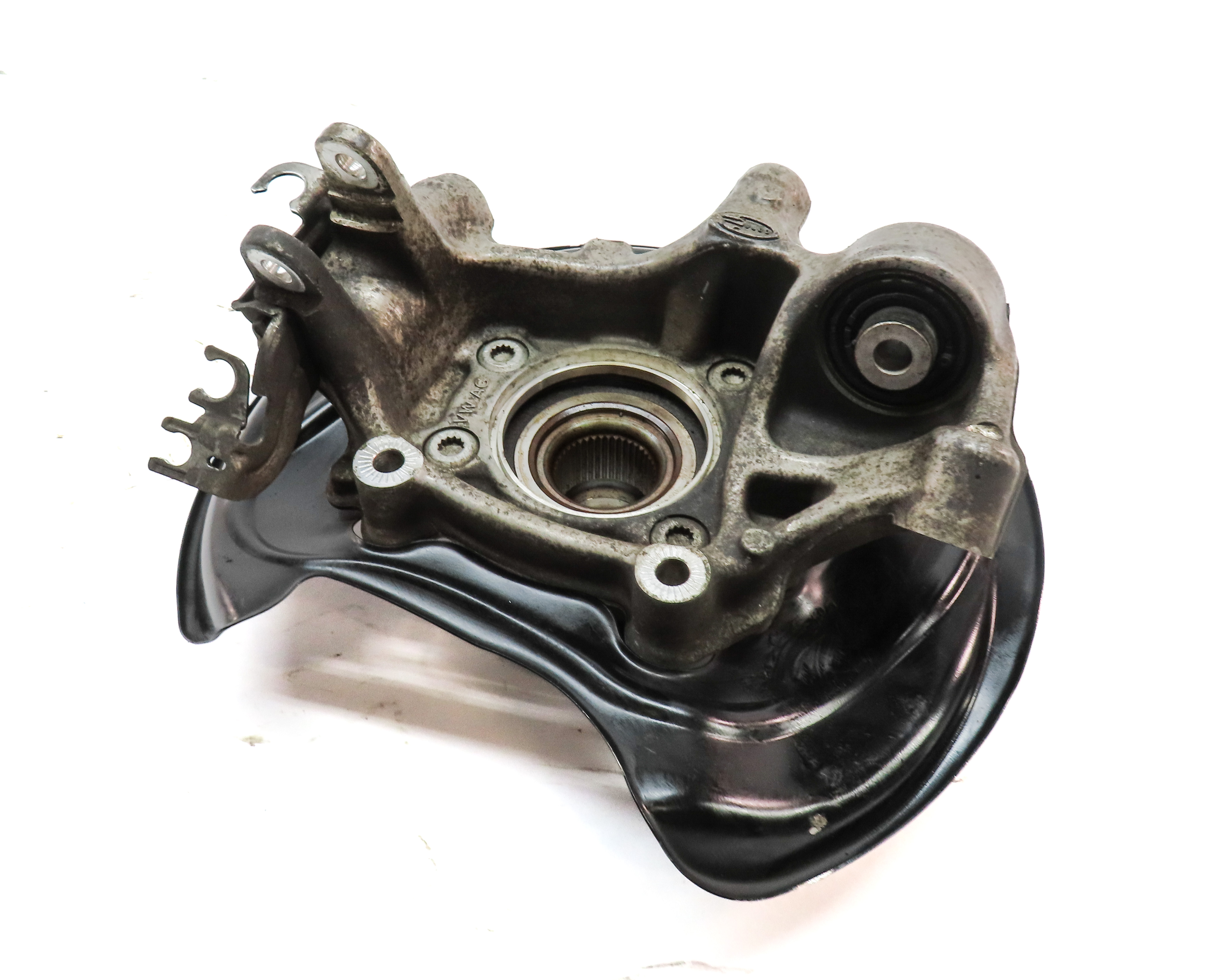 2017-2022 AUDI Q7 (4M) REAR RIGHT PASSENGER SPINDLE KNUCKLE STUB WHEEL HUB — exact item pictured